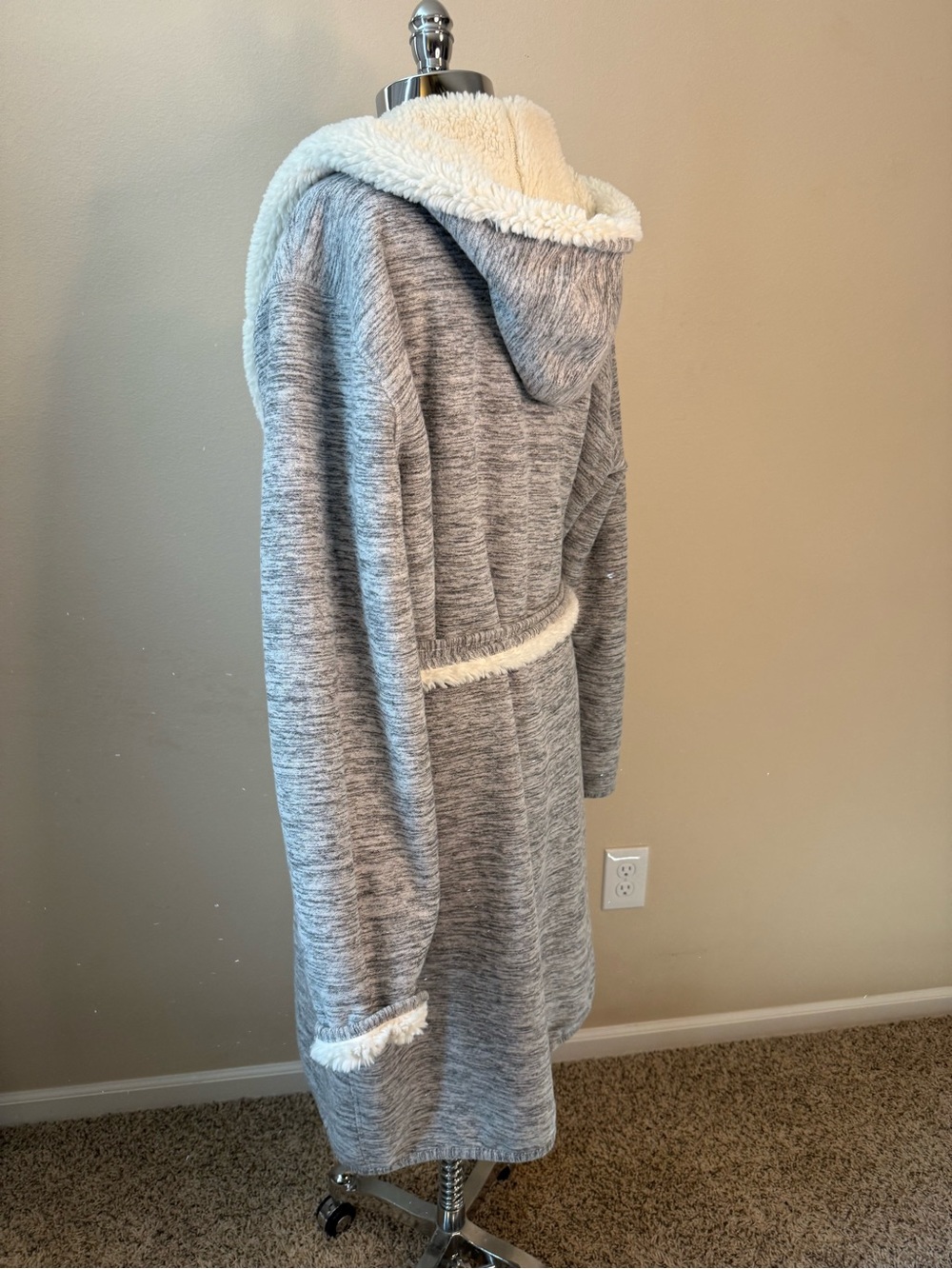 UGG Portola Cream Sherpa Hoodie Robe Size XL Soft Ivory Fleece - Picture 7 of 15